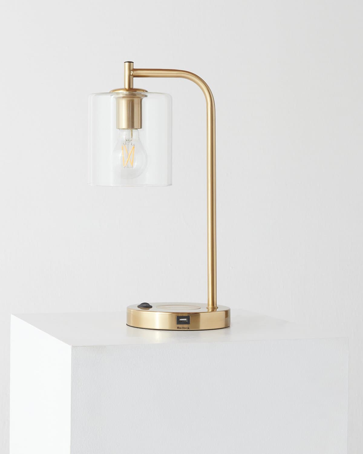 Elizabeth USB Table Lamp Brightech