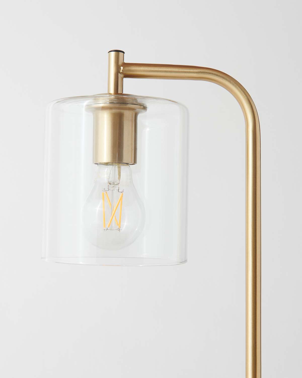 Elizabeth USB Table Lamp Brightech