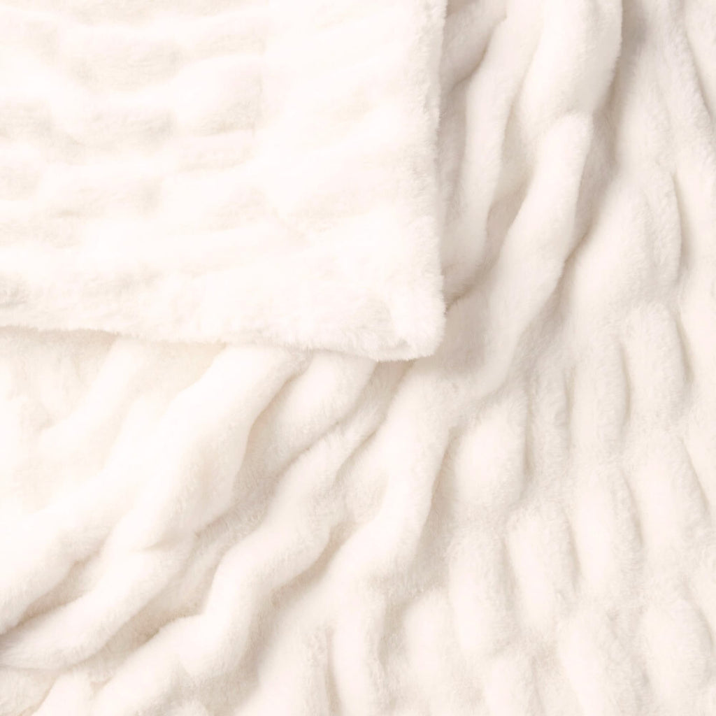 Rippled Faux Fur Throw Blanket Moon Pod