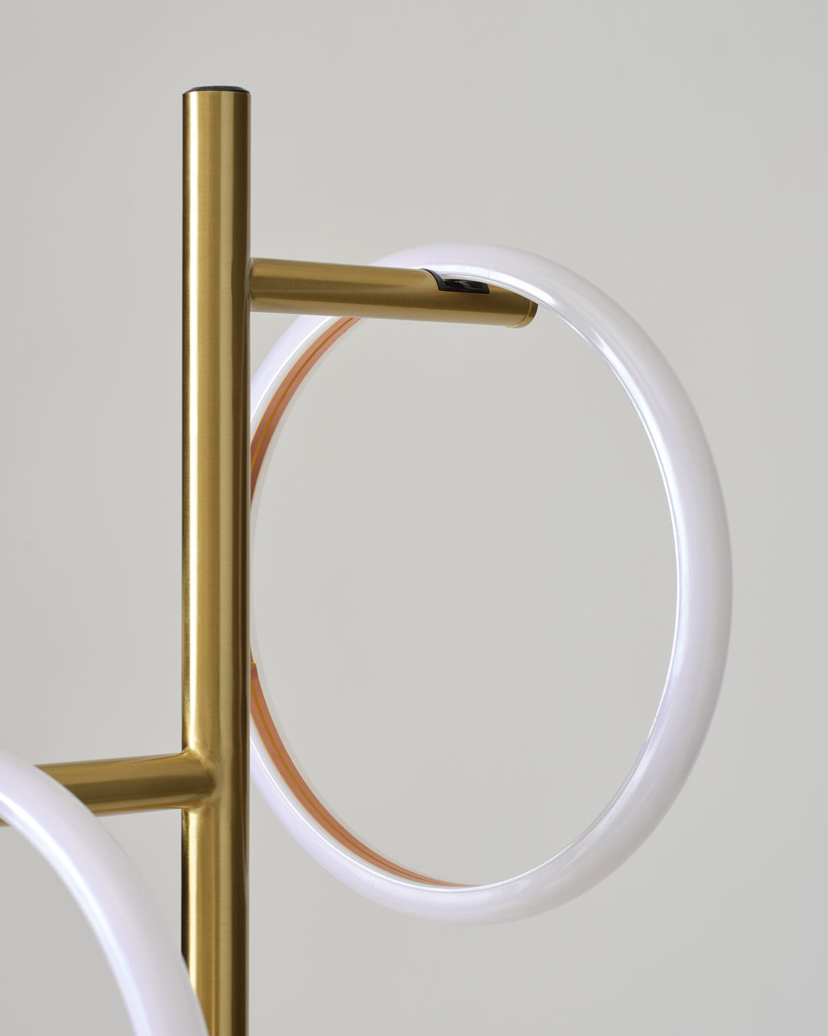 Saturn Table Lamp Brightech
