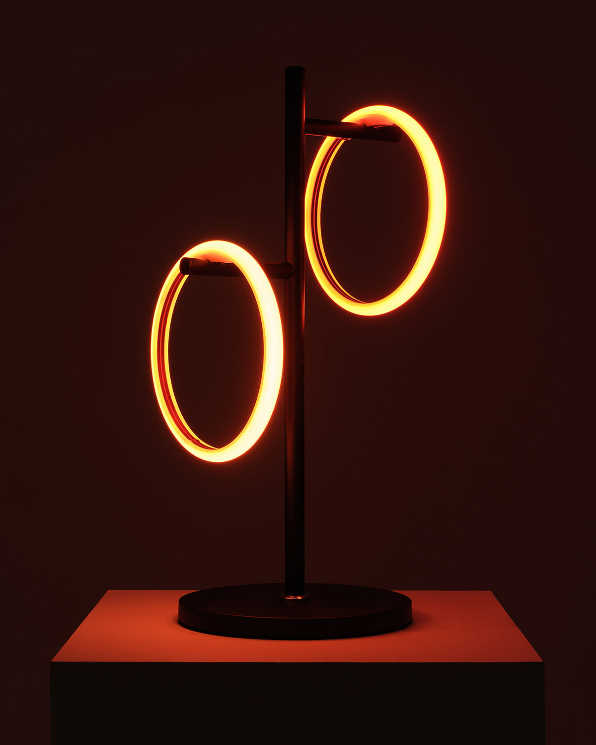 Saturn RGB Table Lamp Brightech