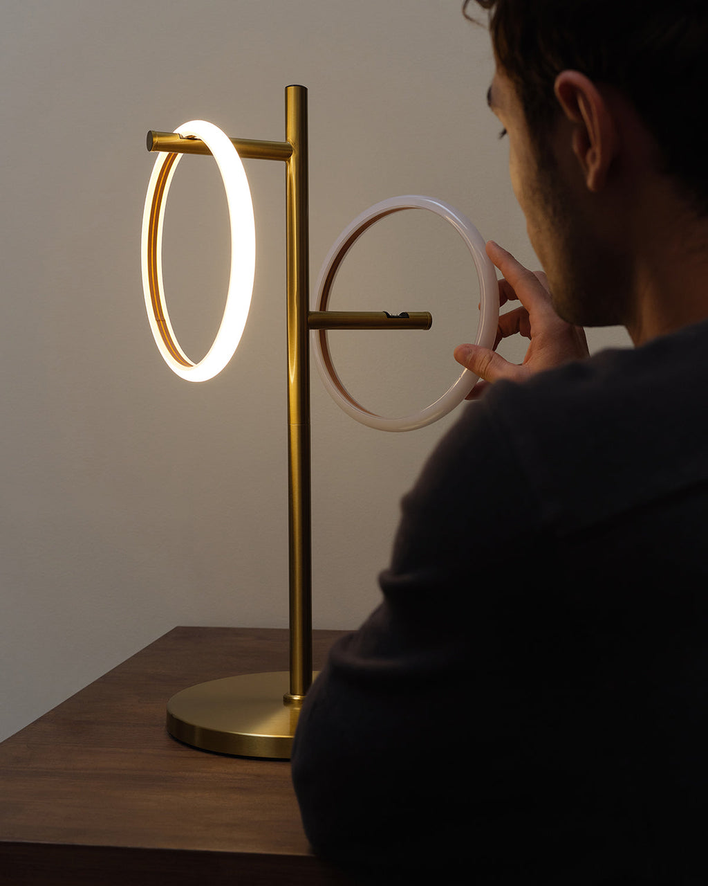 Saturn Table Lamp Brightech