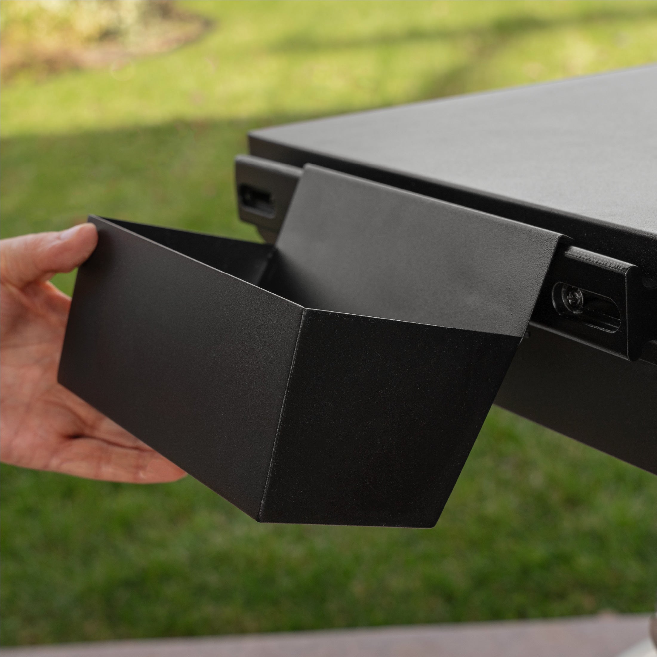 Blackstone 28" Omnivore Griddle W/Hard, Griddle Cover, Toolkit Bundle Blackstone Products (B2B)
