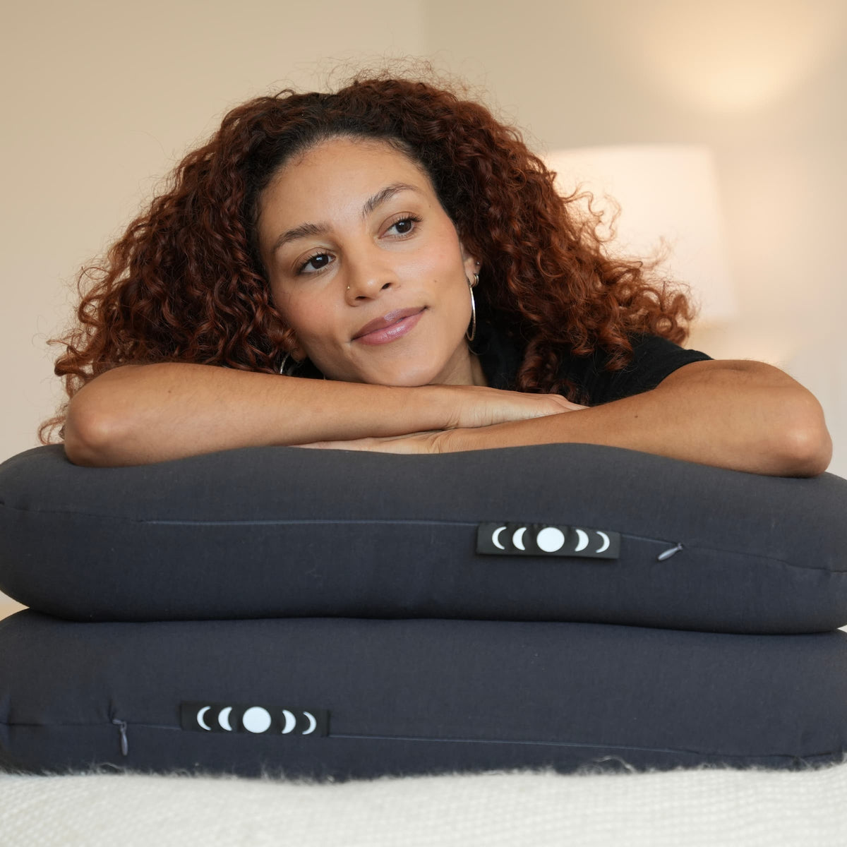 4D Pillow Moon Pod