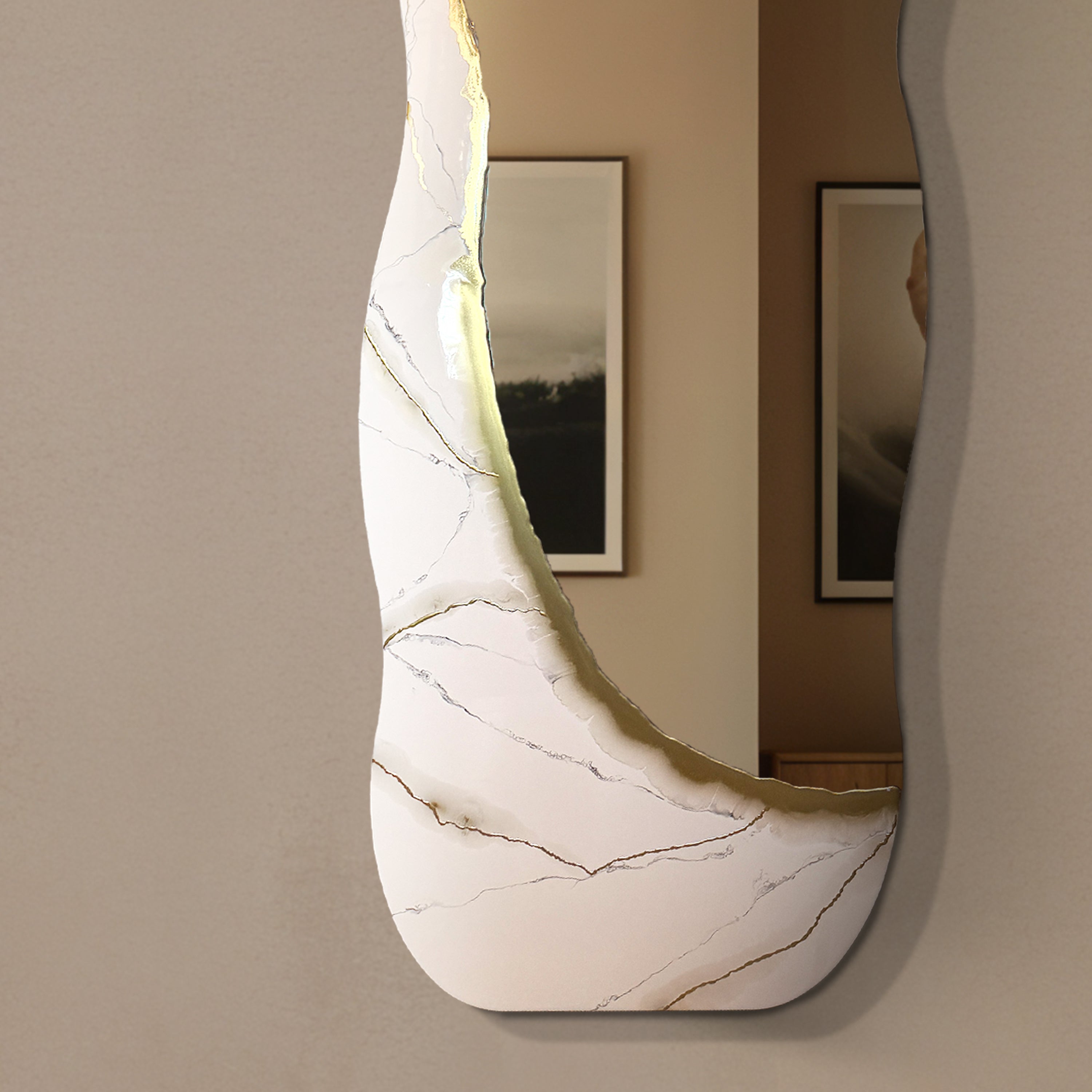 Ivory Vein – Freestanding Irregular White Marble Wall Décor Tatiana & Glen