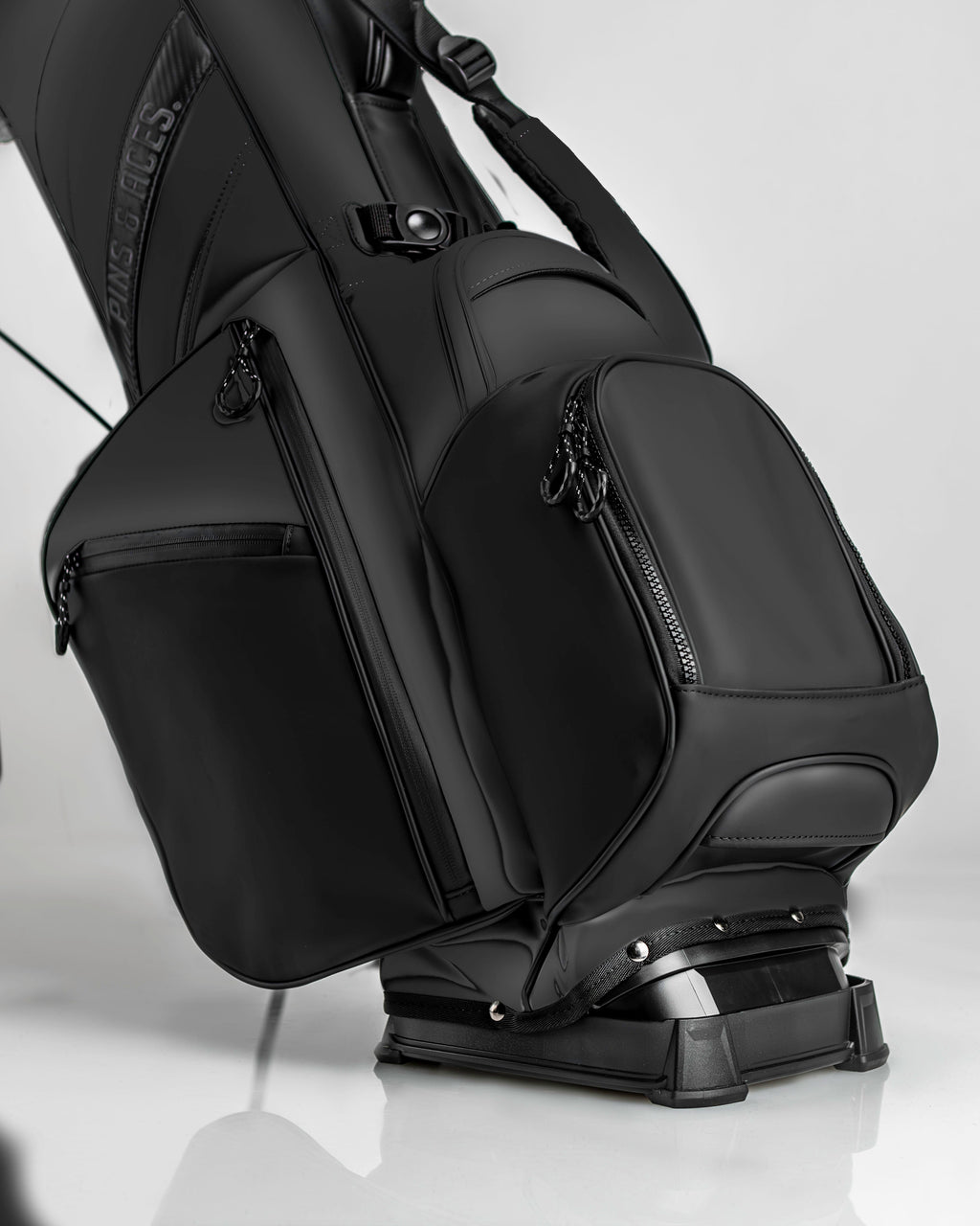 Player Preferred™ Golf Bag - Obsidian Pins and Aces
