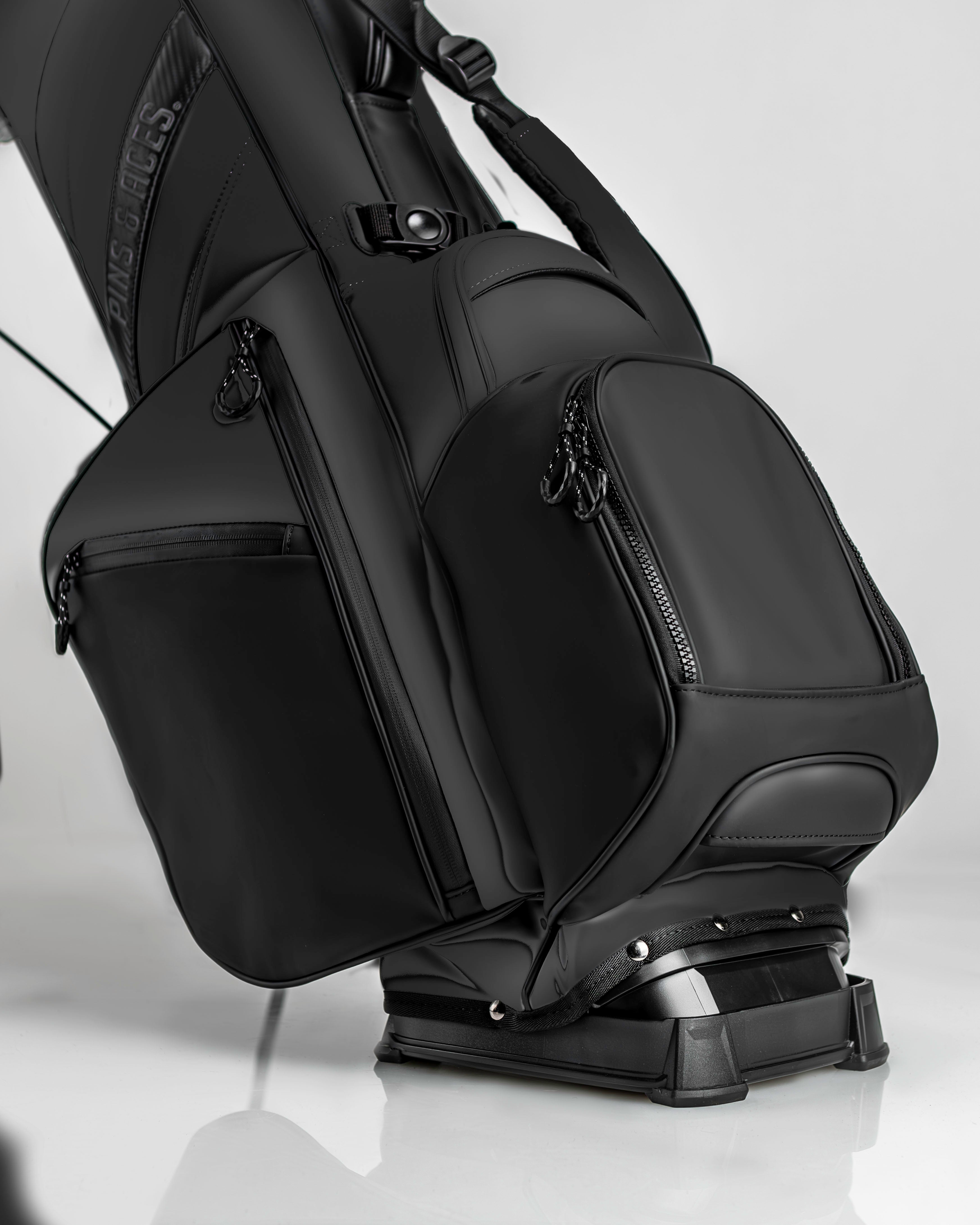 Player Preferred™ Golf Bag - Obsidian Pins and Aces