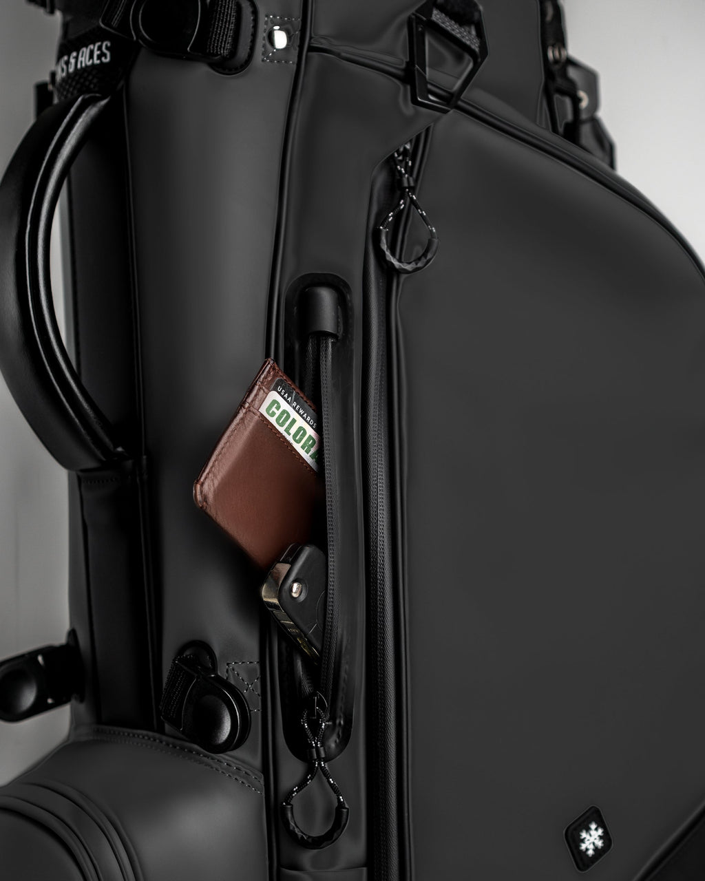 Player Preferred™ Golf Bag - Obsidian Pins and Aces