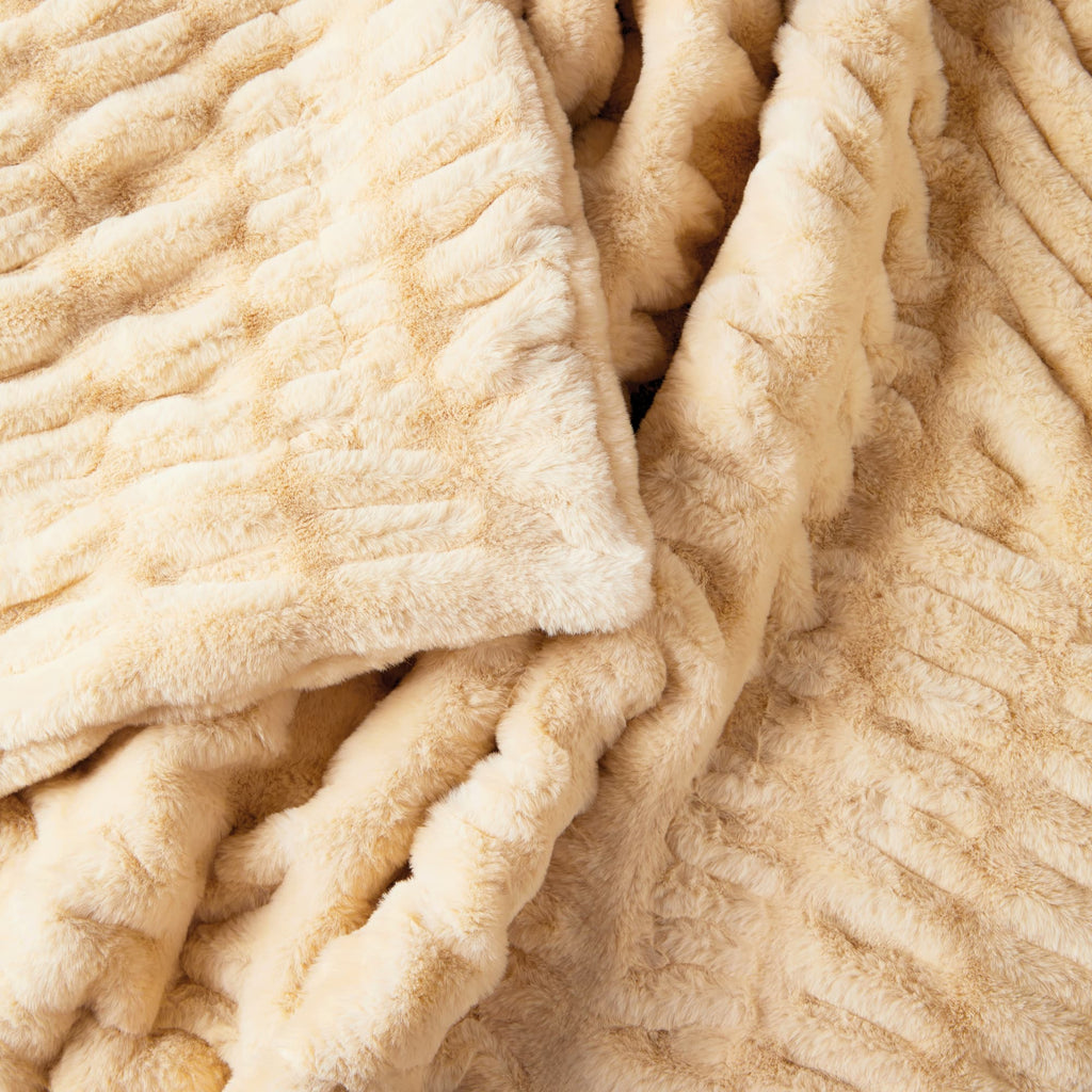 Rippled Faux Fur Throw Blanket Moon Pod