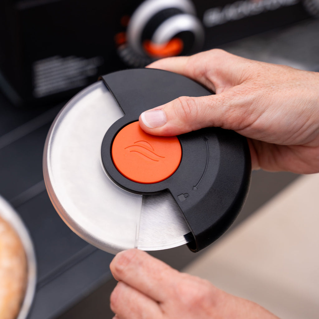 Blackstone Palm Pizza Cutter Blackstone Products (B2B)