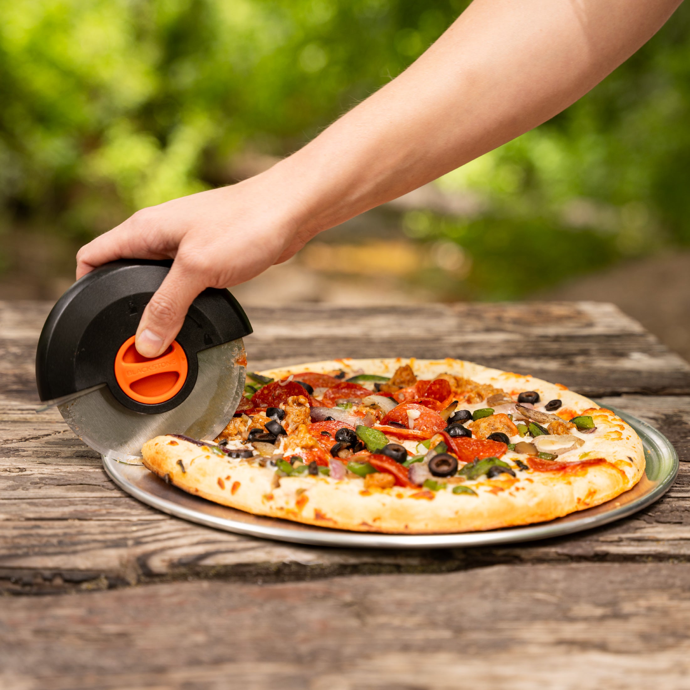 Blackstone Palm Pizza Cutter Blackstone Products (B2B)