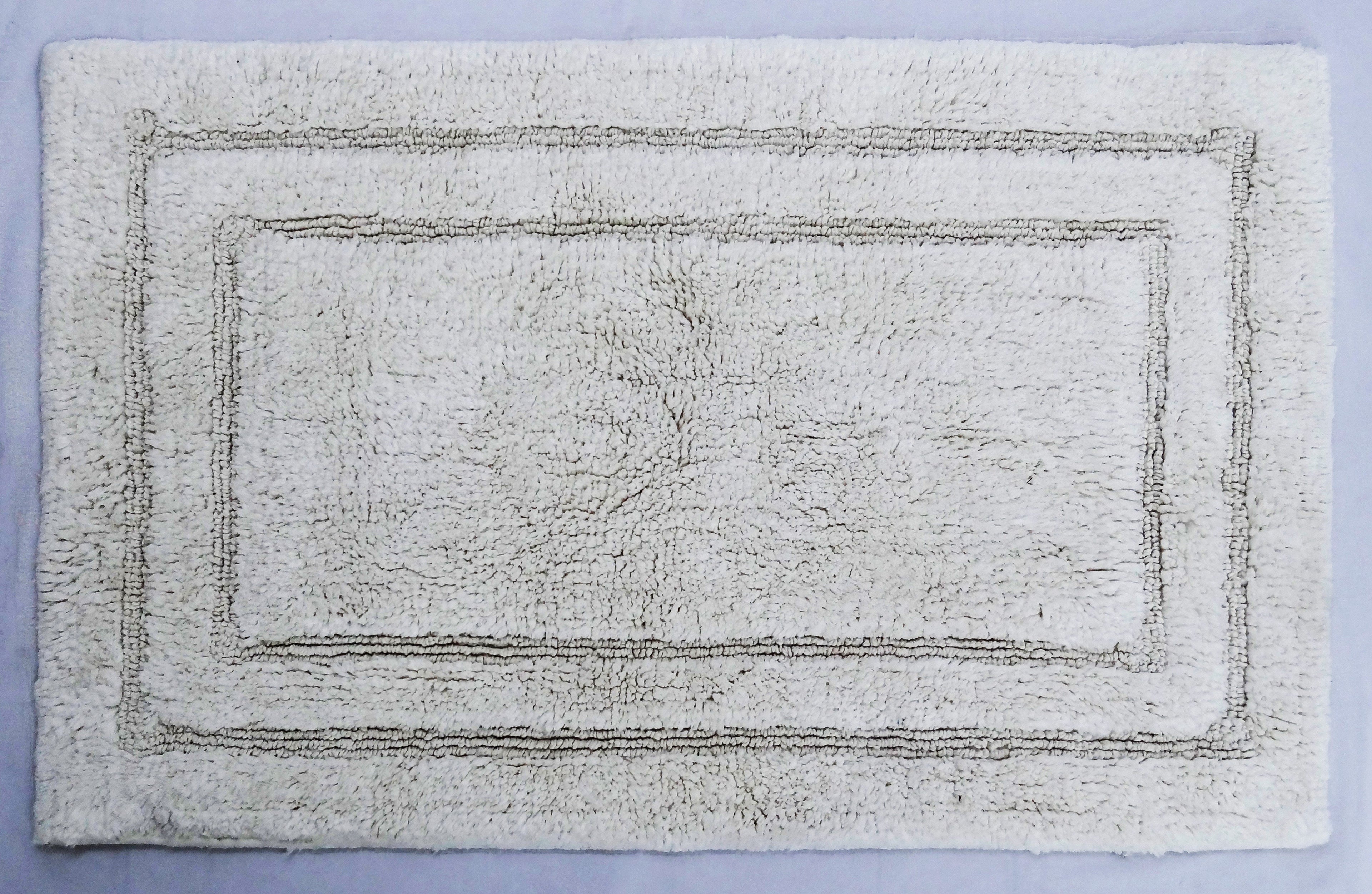 CHICOS HOME Ivory Color Plain Bath Rug 20" x 32" Vibhsa