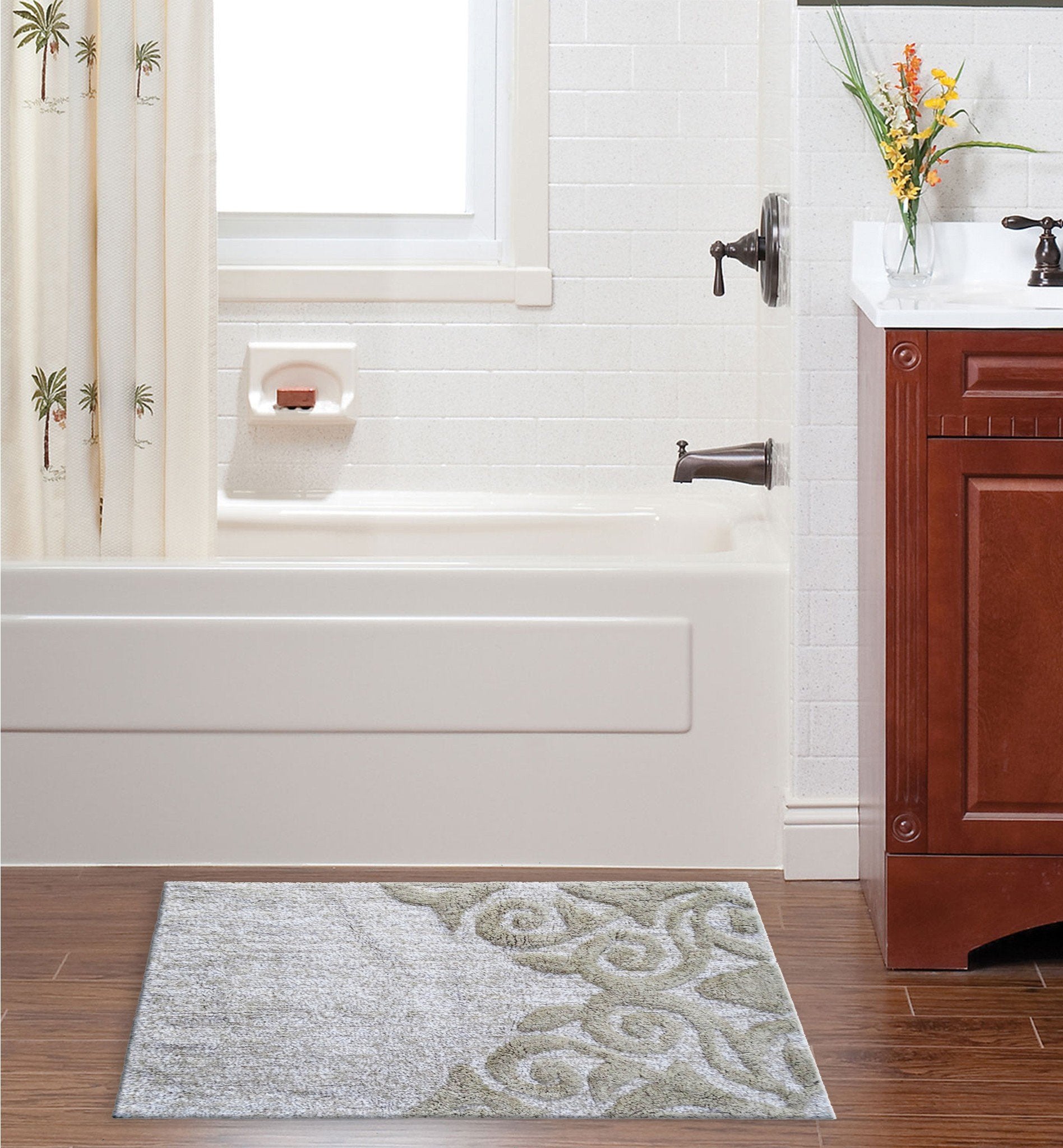Damask Pattern Bath Rug in Beige & Ivory Vibhsa