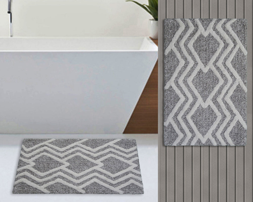 CHICOS HOME Bath Rug Geometric Pattern in Grey & Ivory Vibhsa