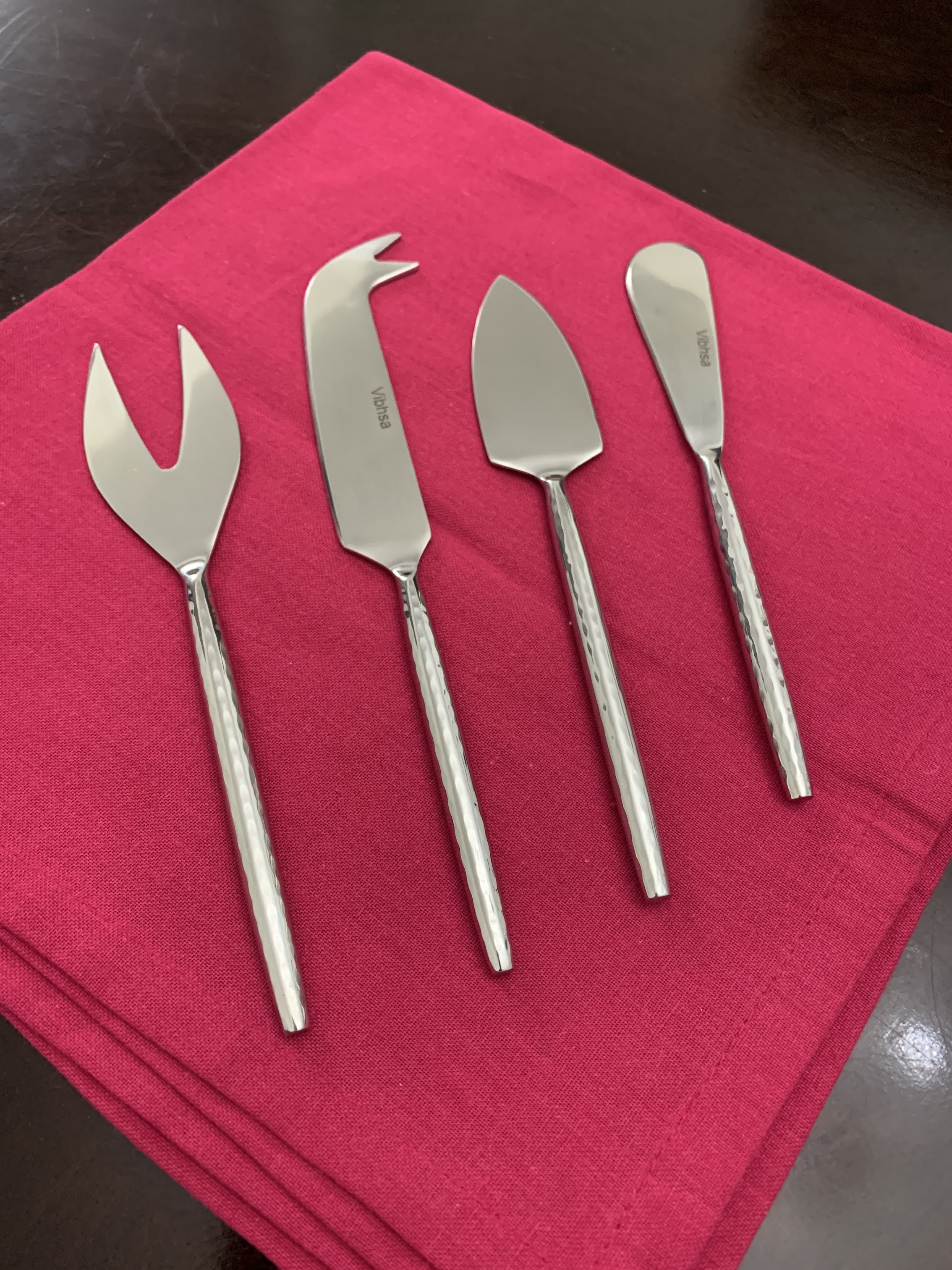 Cheese Knives Stainless Steel set of 4 hand forged, Silver Vibhsa