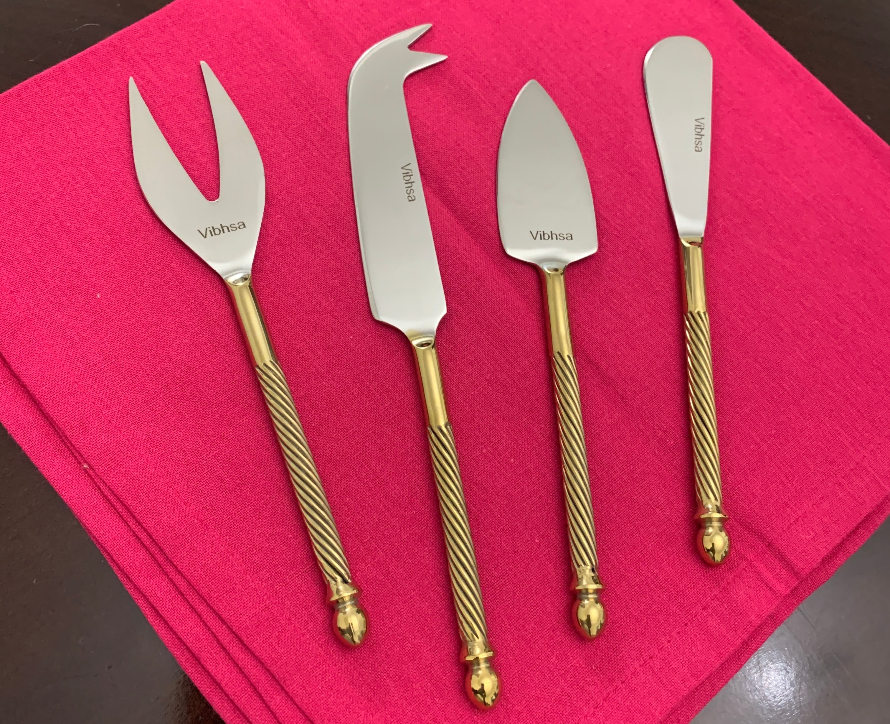 Cheese knives set of 4 Stainless Steel, Golden Vibhsa