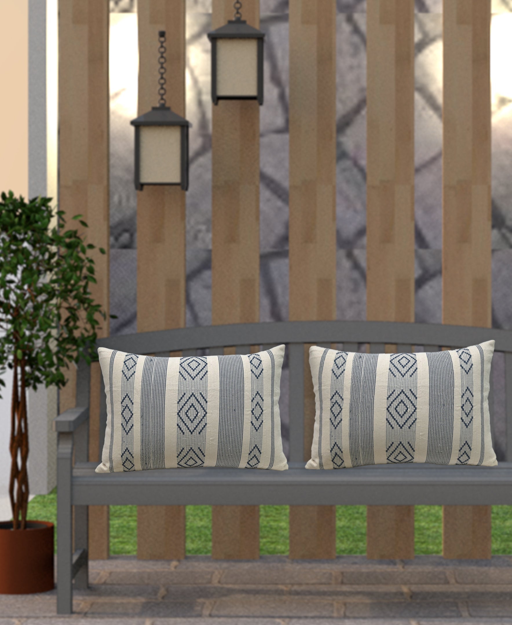Jacquard Woven Decorative Throw Pillow, 14''X 20" Vibhsa