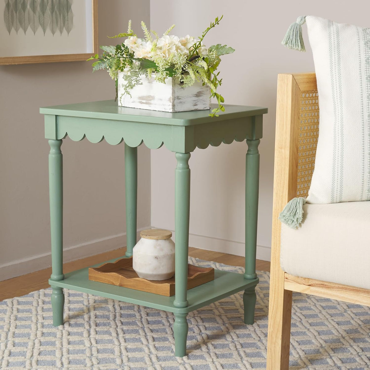 Mattie Scalloped Side Table in Pink Shop Fête