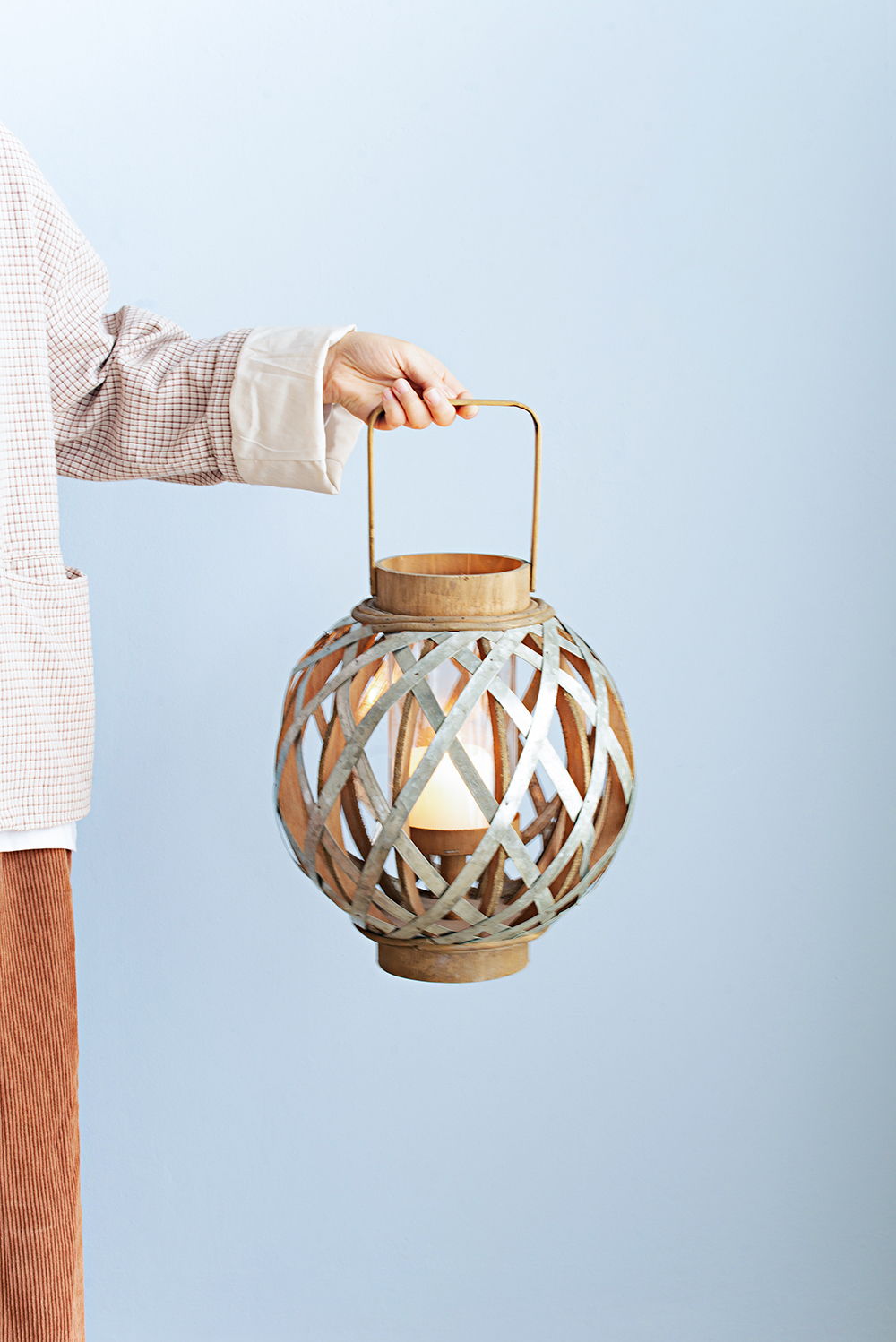 Decorative Lantern With Handle, Wooden Lantern For Indoor Outdoor, Home Garden, Wedding - Silver Unique Piece Furniture