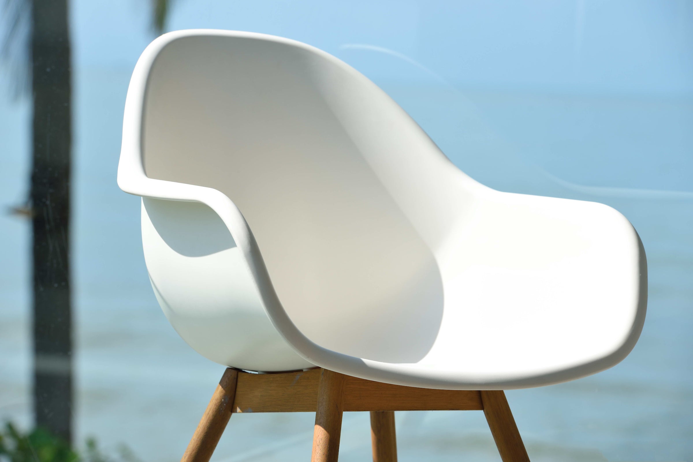 Rinjani Rectangular Table and 6 Chamonix Arm Chair LifestyleGarden US