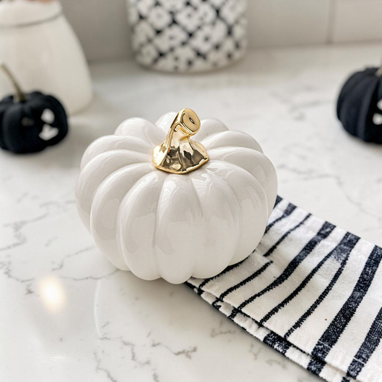 White Luxe Pumpkin Gia Roma