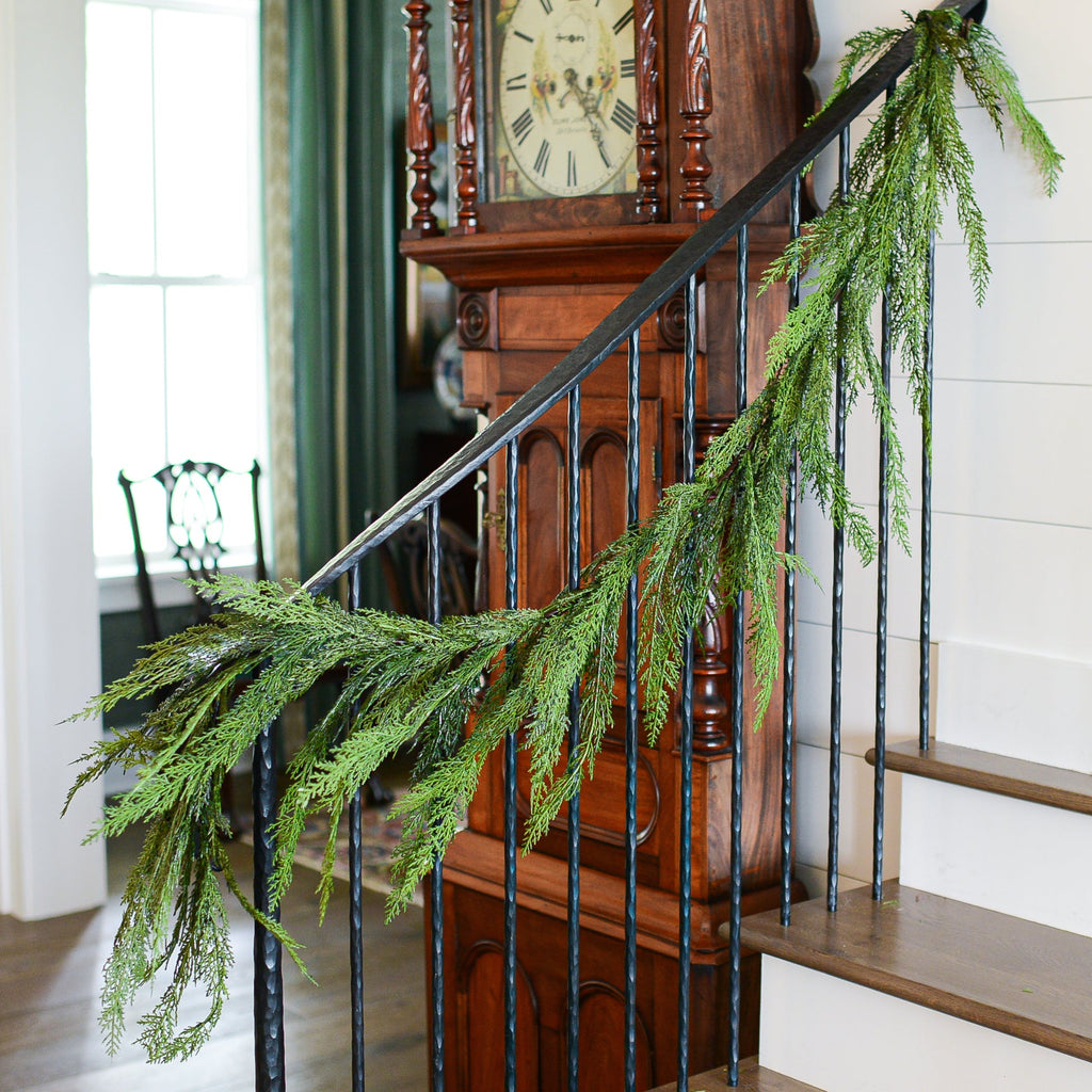 6 ft. Cedar Garland Branches Designs