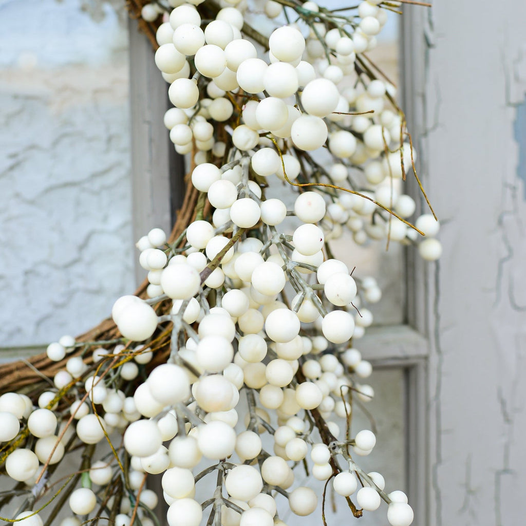 Cream Berry Wreath Branches Designs