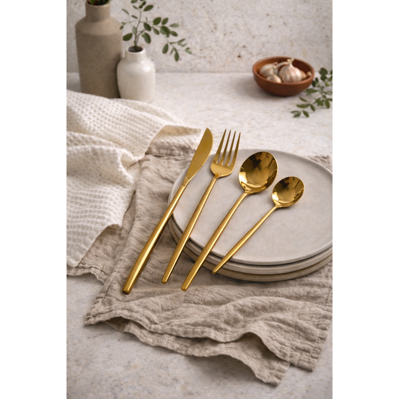 Monaco Gold Flatware Set - 16 Piece Busa Designs