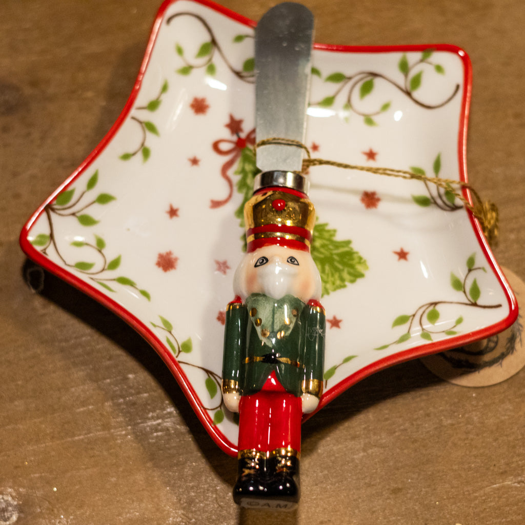 Green Jacket Ceramic Metal Jacket Nutcracker Spreader Branches Designs