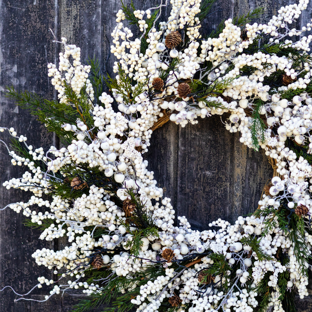 White Berry and Pine Wreath Branches Designs