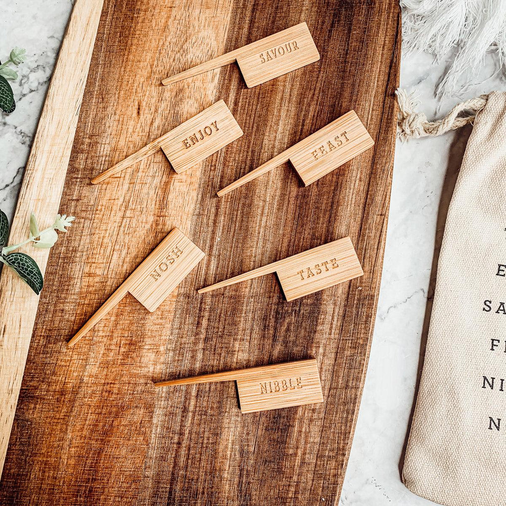 Board + Bamboo Markers | 23x8" Gia Roma