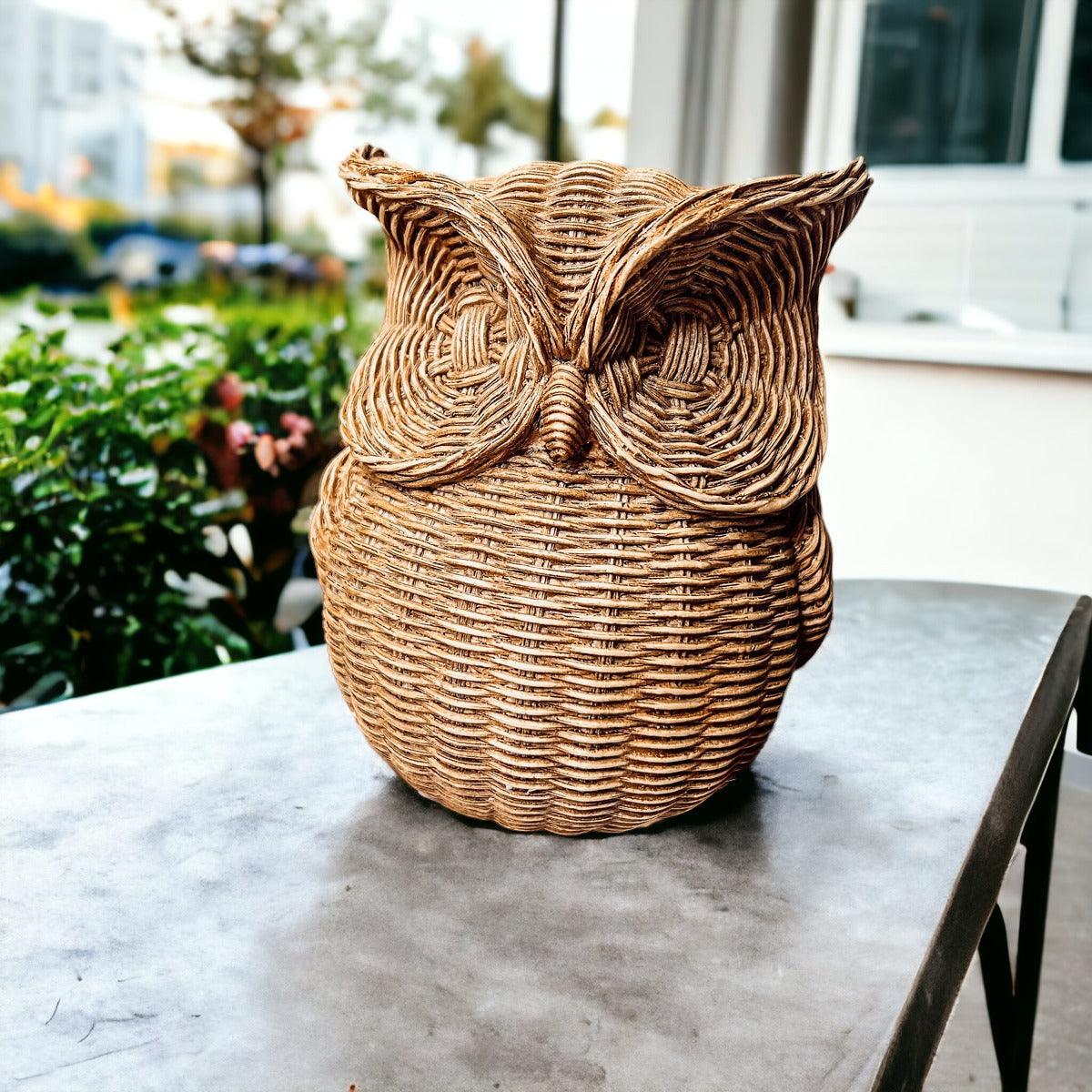 Owl Statue Gia Roma