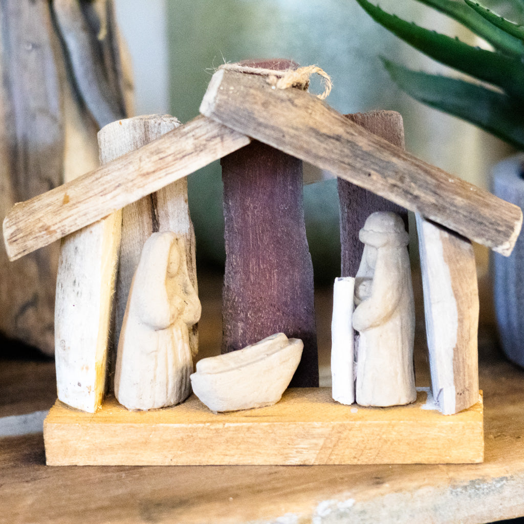 Driftwood Nativity on Twine Ornament Branches Designs
