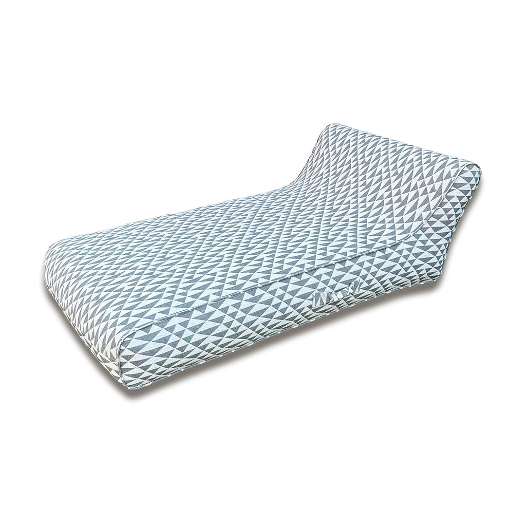 Luxe Linen-Like Inflatable Pool Lounge-Charcoal Abstract Floaté