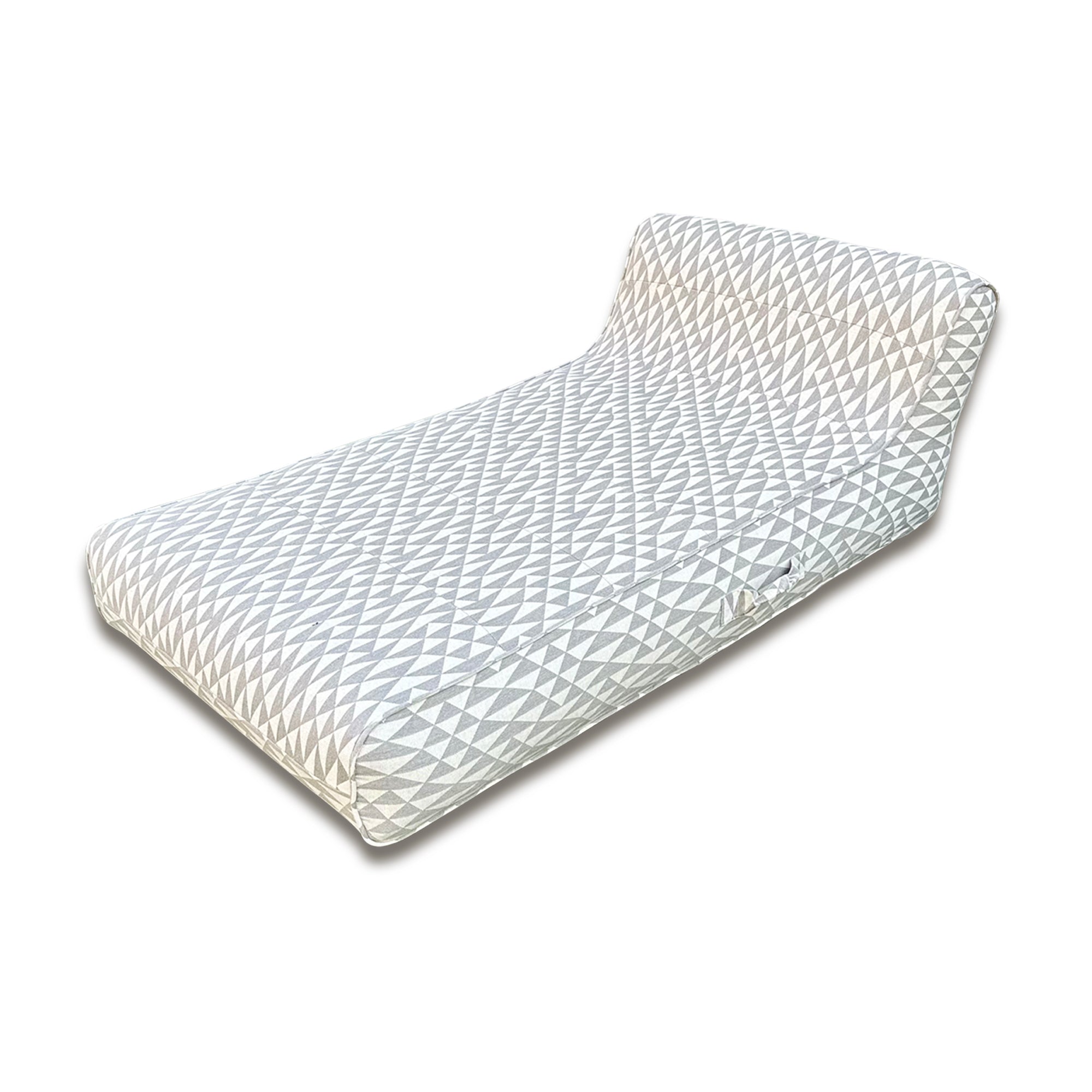 Luxe Linen-Like Inflatable Pool Lounge-Oyster Abstract Floaté
