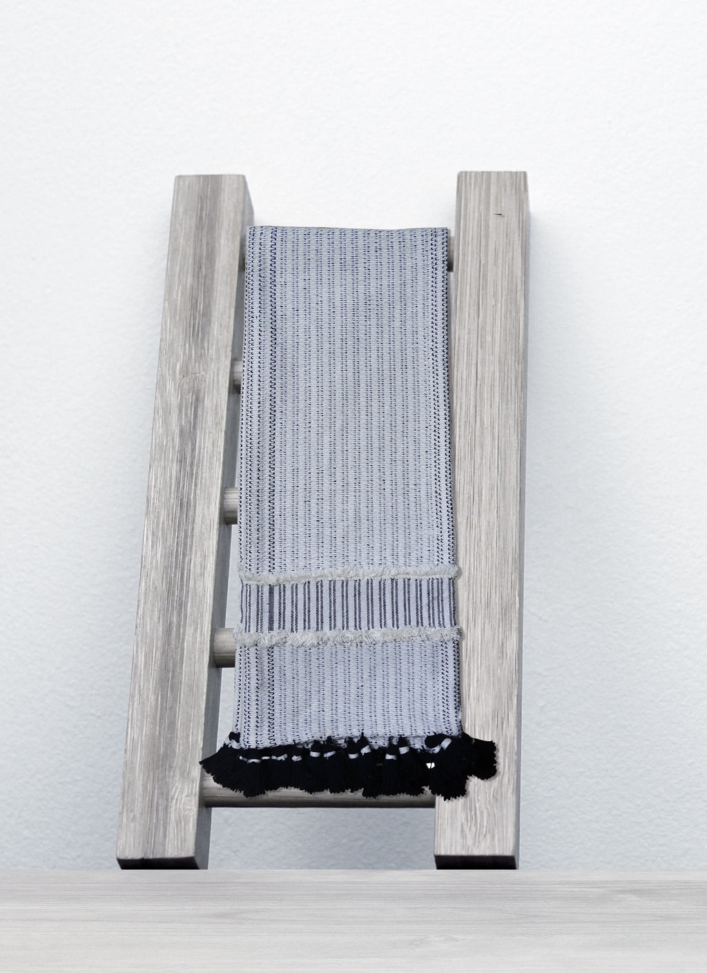Hand loom Woven Textured Throw Black & Off White Vibhsa
