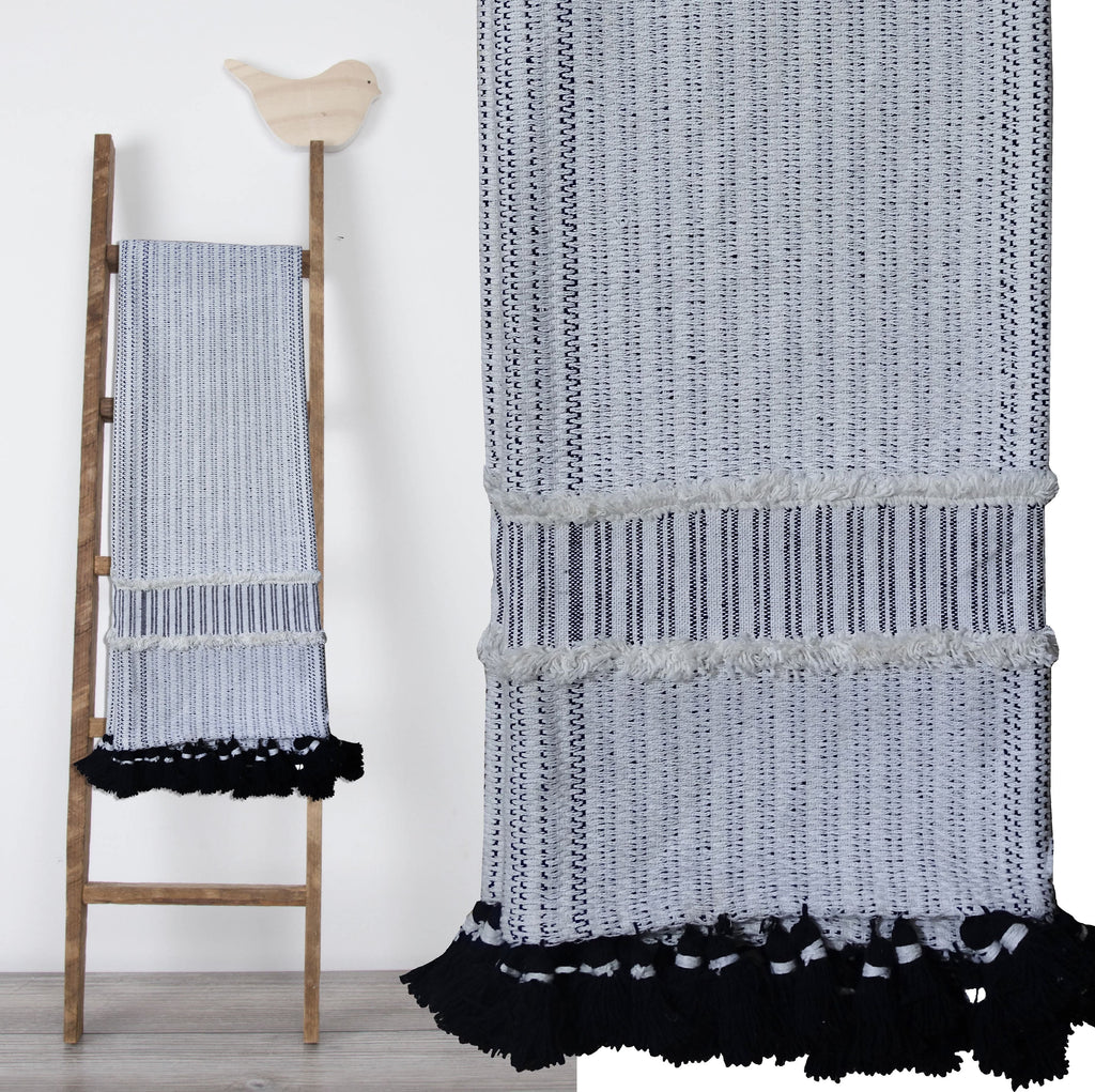 Hand loom Woven Textured Throw Black & Off White Vibhsa
