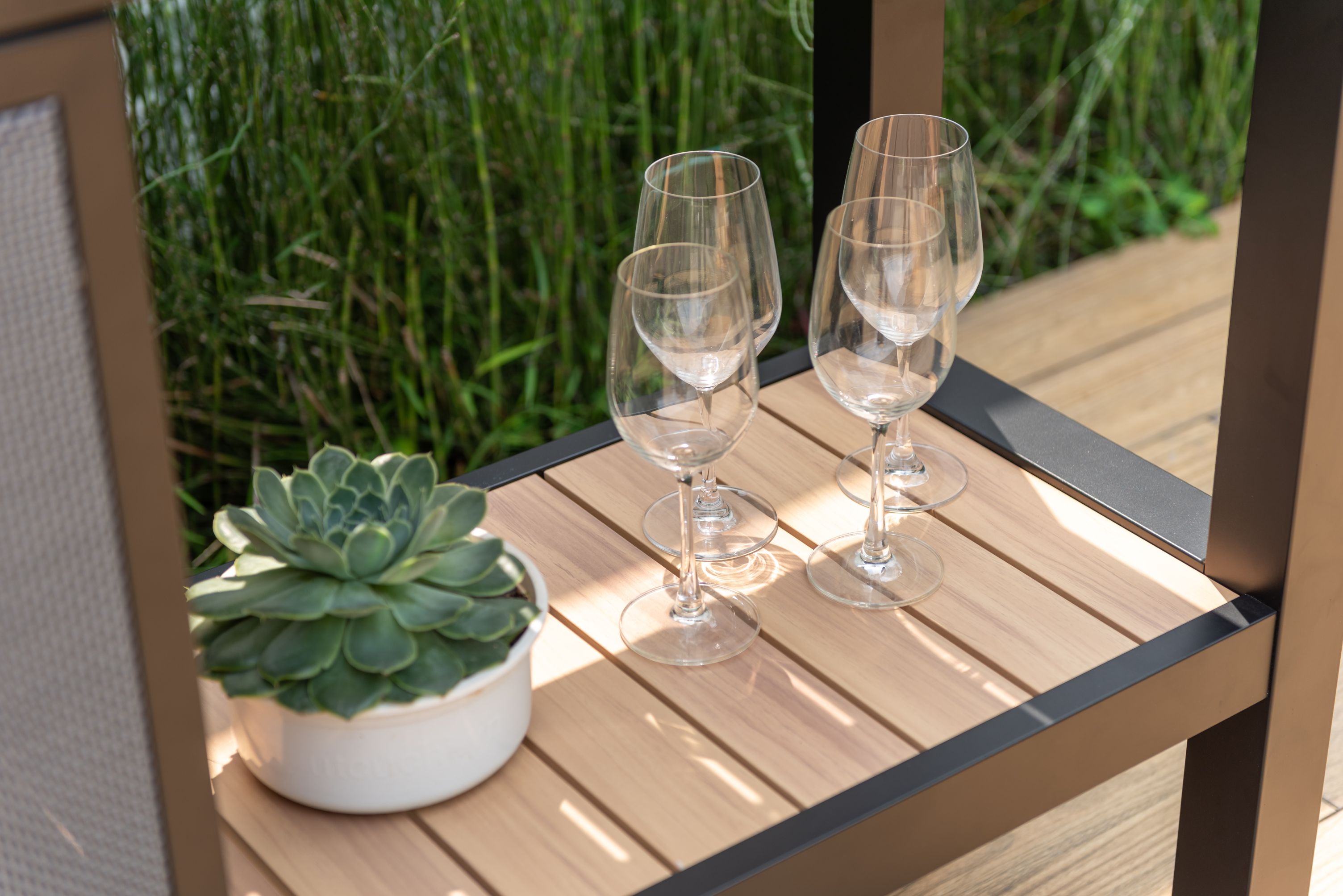 Panama Dark Outdoor Kitchen LifestyleGarden US
