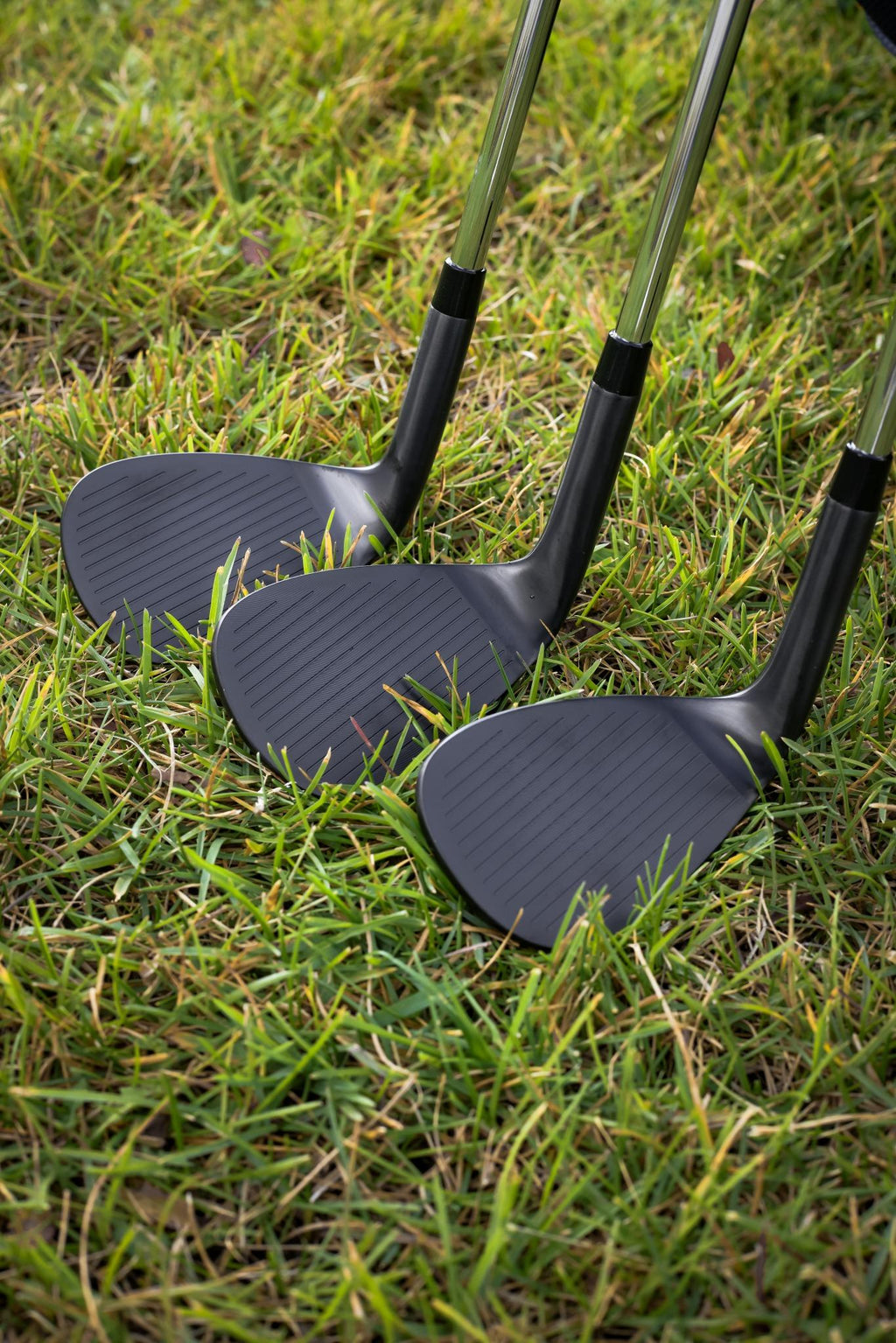 Ase BLACKOUT 3-Piece Wedge Set (52,56,60) Ase Golf