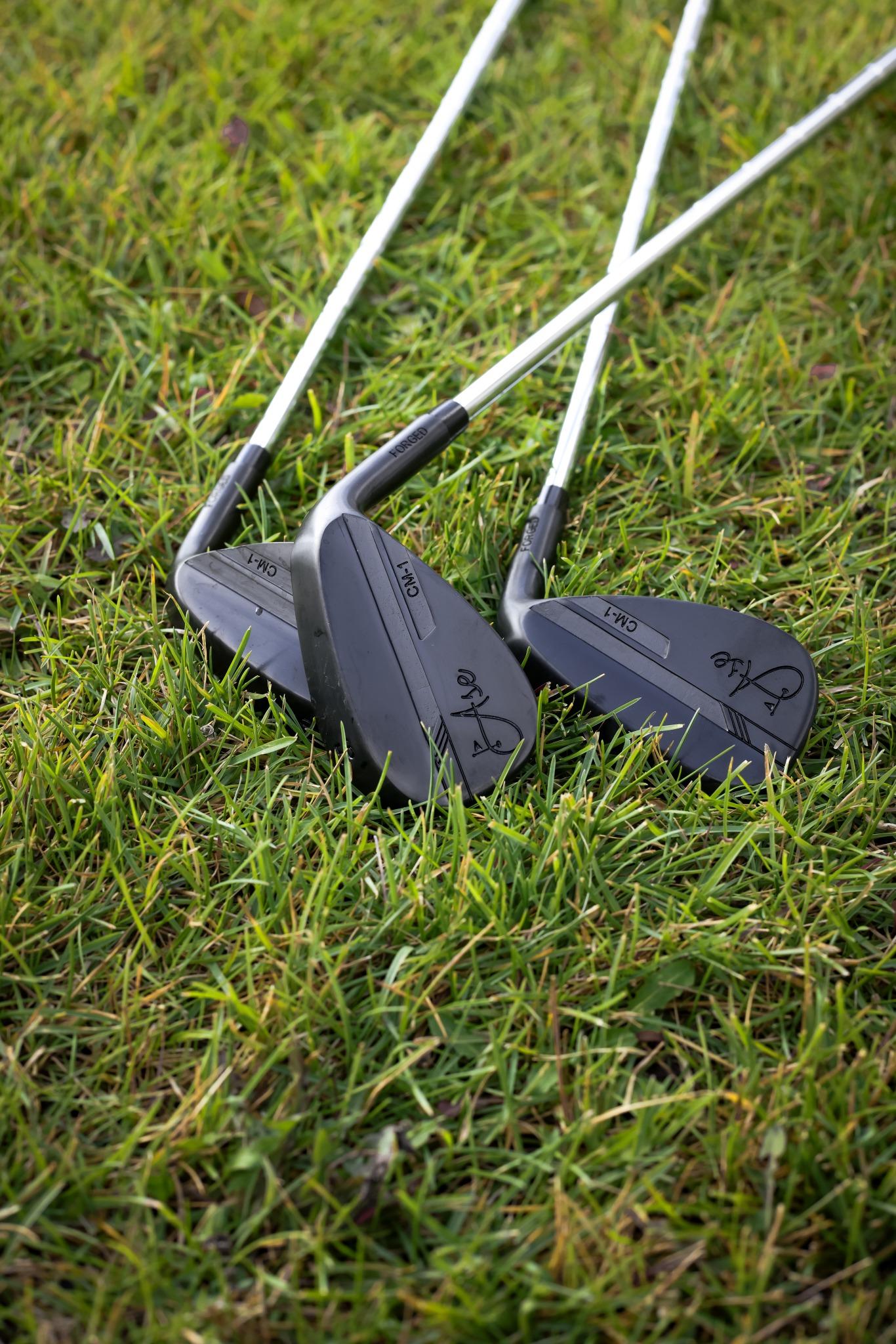 Ase BLACKOUT 3-Piece Wedge Set (52,56,60) Ase Golf