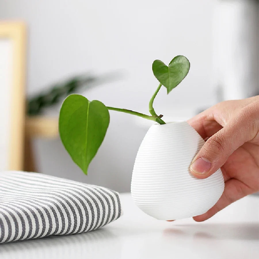 Simple Small Black Ceramic Vase DECORBITES