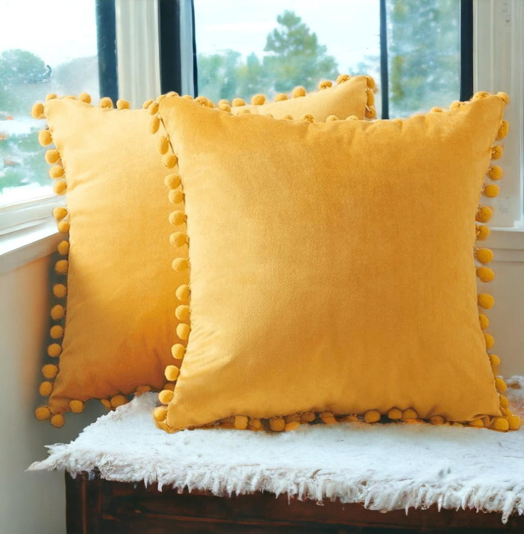 Plush Pom Poms Gia Roma