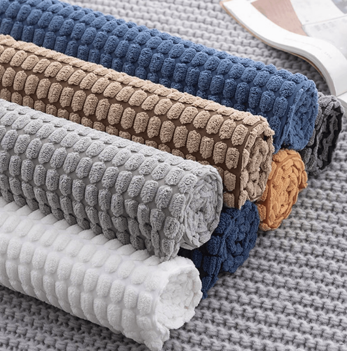 Farmhouse Plush Gia Roma