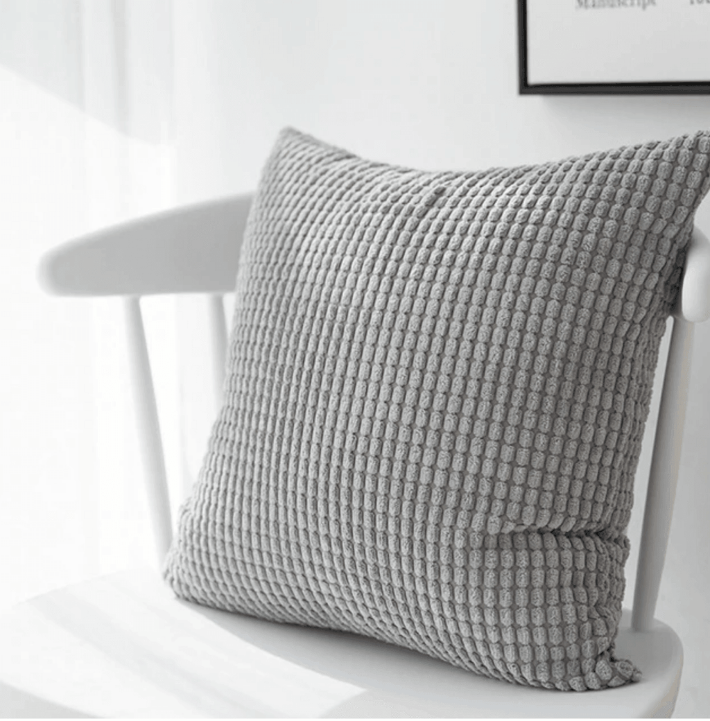 Farmhouse Plush Gia Roma