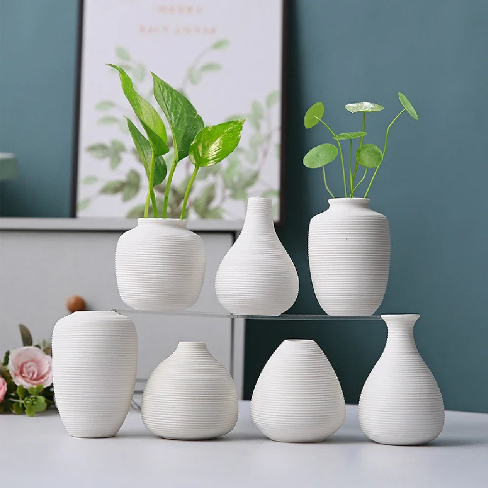 Simple Small Black Ceramic Vase DECORBITES