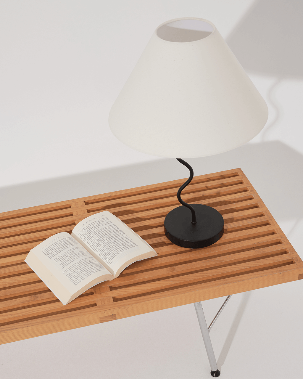 Squiggle Modern Table Lamp with Zigzag Base