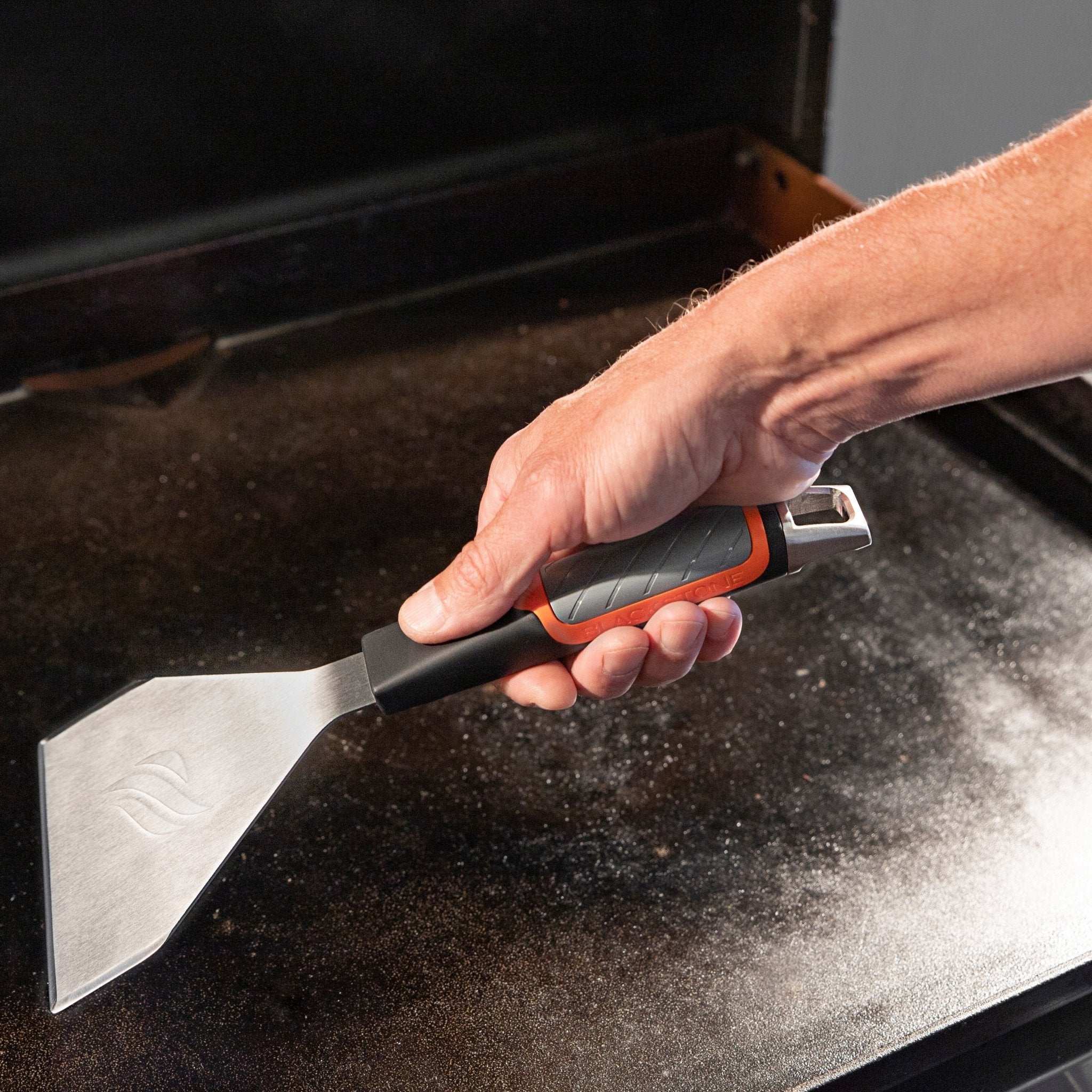 ANGLE SCRAPER Blackstone Products (B2B)