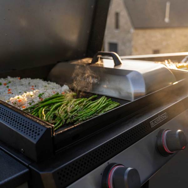 Blackstone 28" Deep Kitchen Griddle in Stainless Steel w/Hood Blackstone Products (B2B)