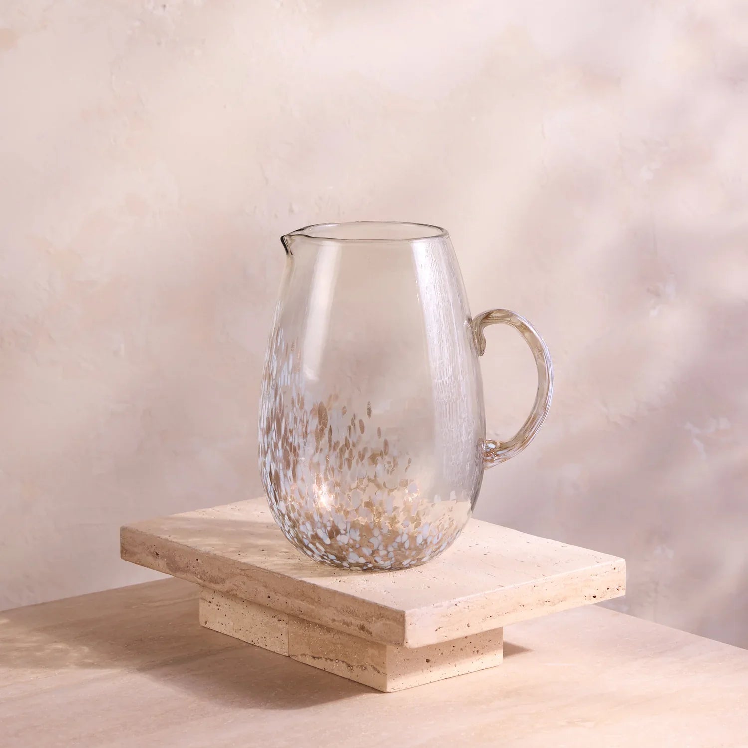 Mio Glass Pitcher Tea + Linen