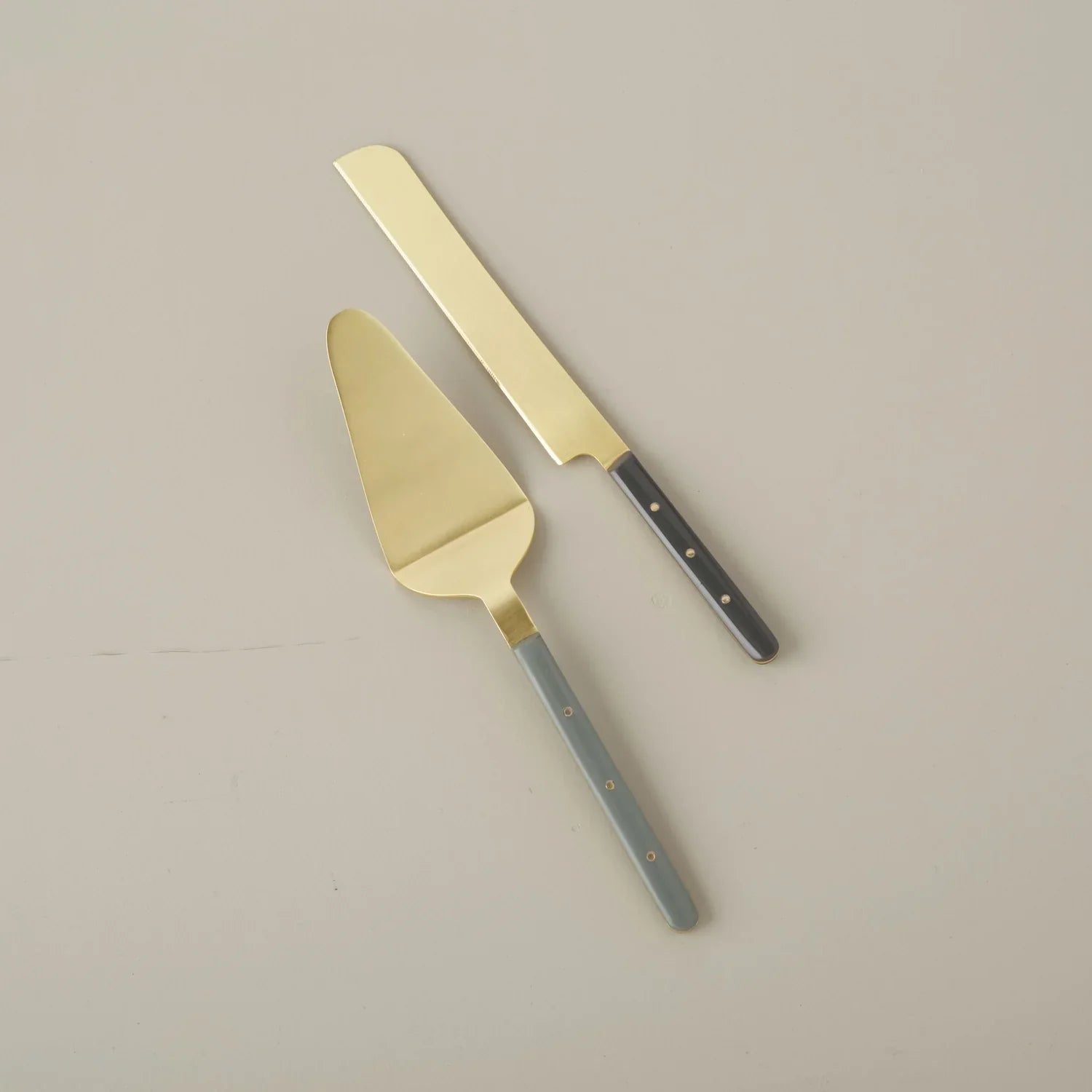 Bowie Cake Lift & Knife Set Tea + Linen